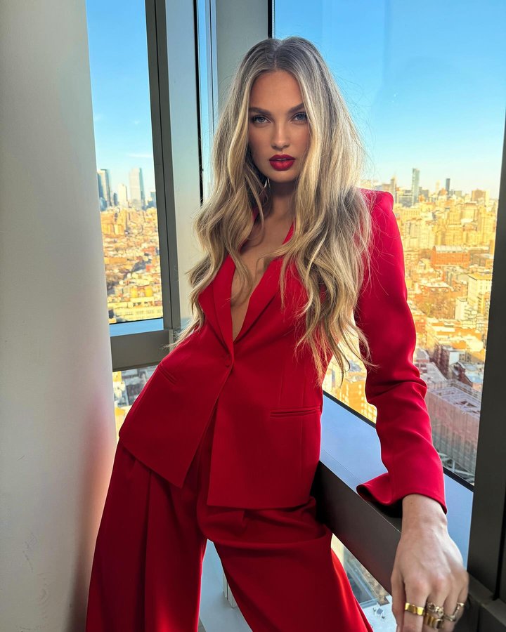 Instagram post by @romeestrijd for Marc Cain. Caption reads: NYC with @marccain ♥️ #MarcCain.