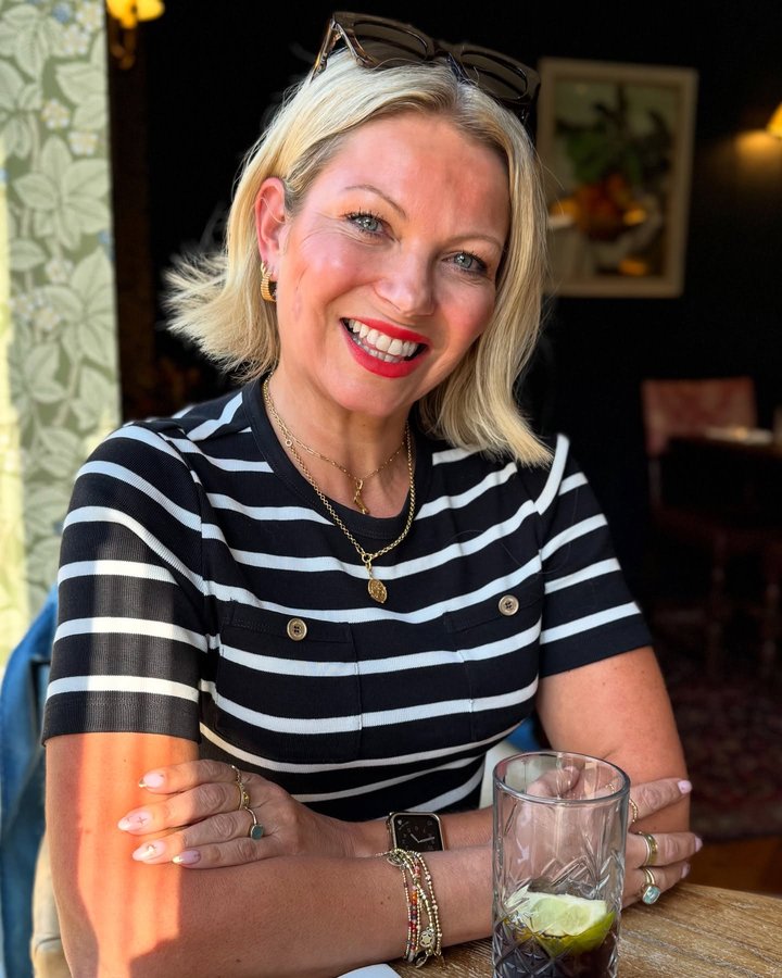 Instagram post by @alice_inthe_looking_glass for Sarah Haran. Caption reads: This is the face of a designated driver!! 🚗

LOL....