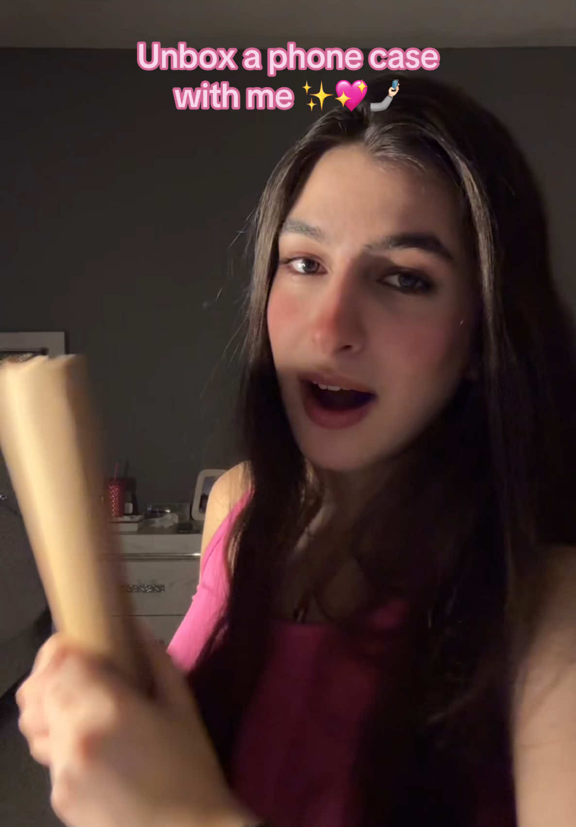 TikTok post by @daliiahamad1 for ORNARTO. Caption reads: [...] this color!!!   #tiktokshop #phonecase....