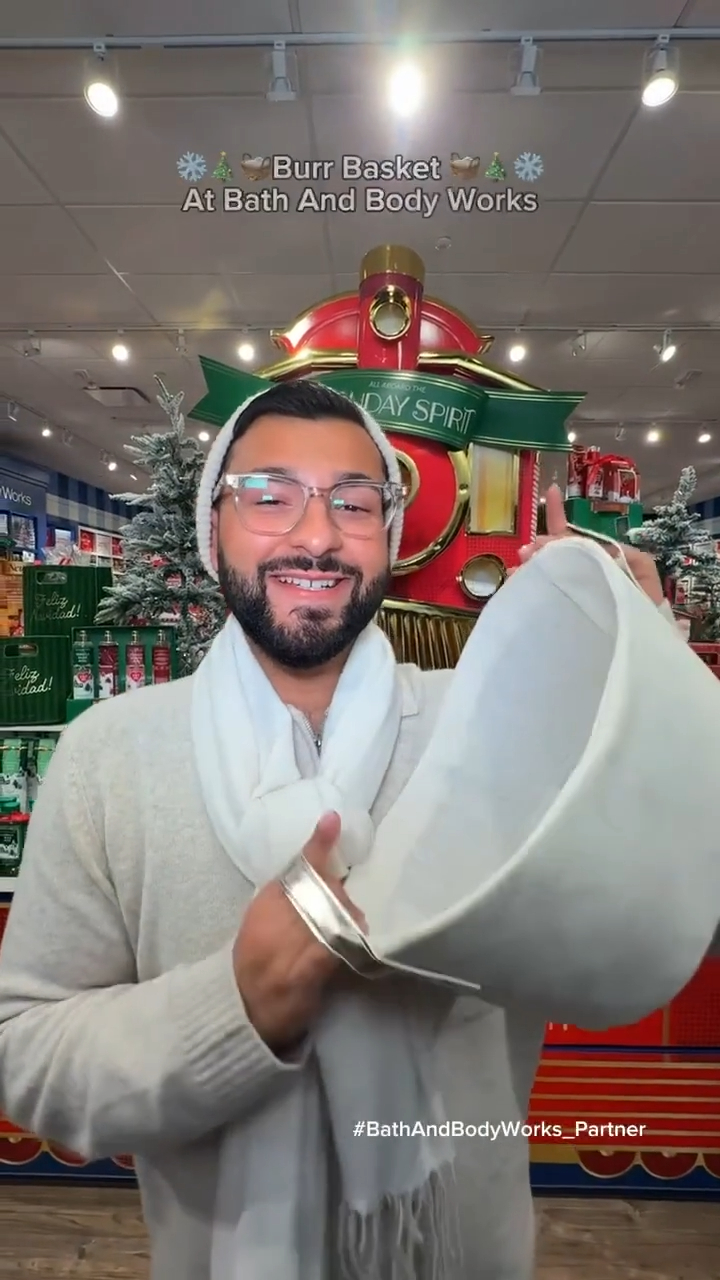 Instagram post by @paulreactss for Bath & Body Works. Caption reads: #Ad Burr Basket goals ✅ Gift conductor....