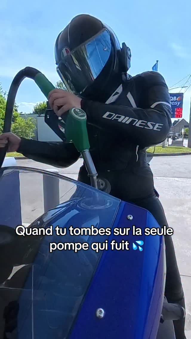 Instagram post by @jessicaaphoenix for Dainese. Caption reads: Ça sent bon askip 🥴.