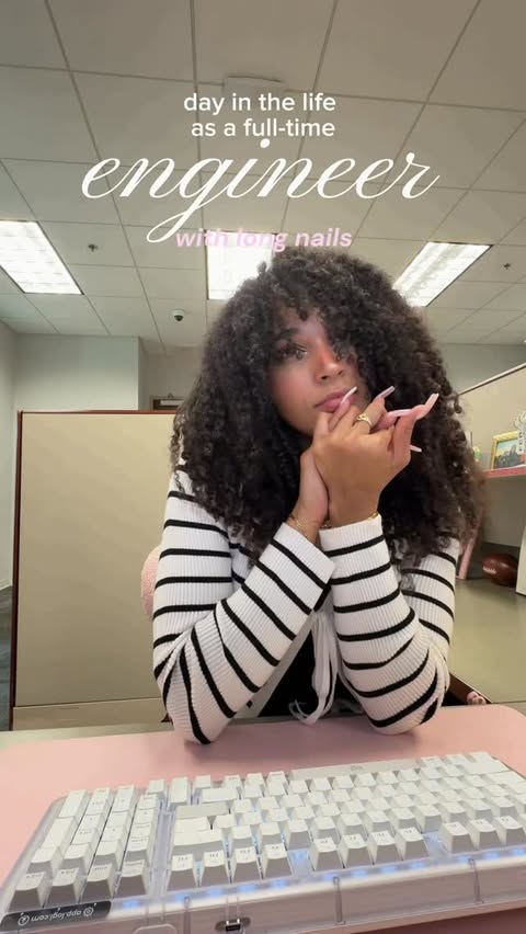 Instagram post by @snaaya for Logitech. Caption reads: [...] because i finally decided on a new @logitech....