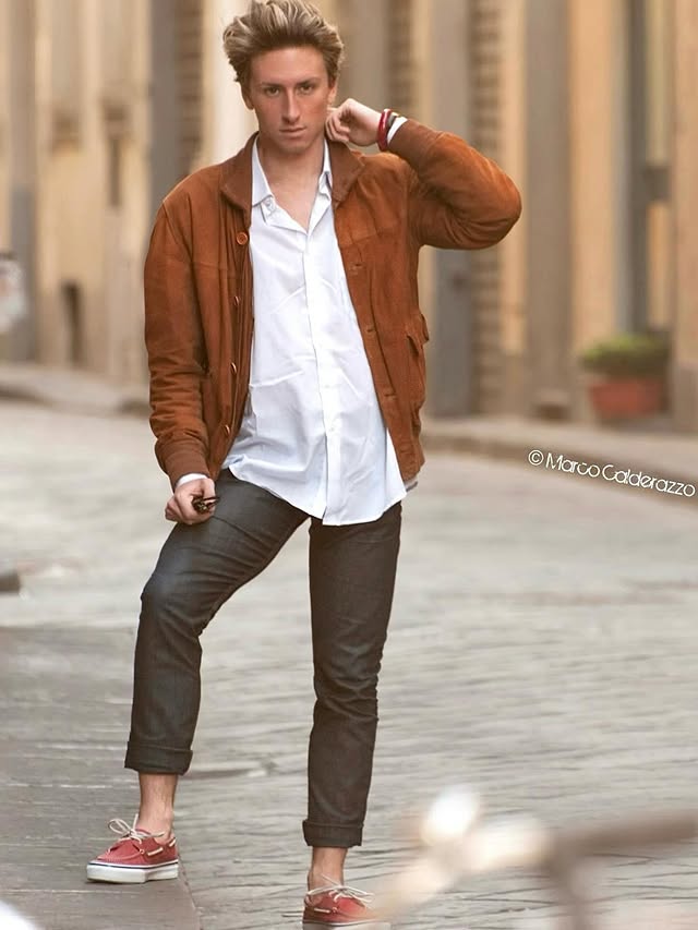 Instagram post by @edwardmsav for Sperry. Caption reads: Edward X @sperry ✨ Ph @marcofelixcalderazzo 📸 71%....