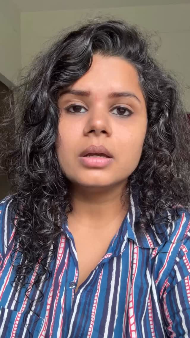 Instagram post by @mellowwmomma for Superbottoms. Caption reads: Chaddi with stickers! Woh bhi DIY 
Only....