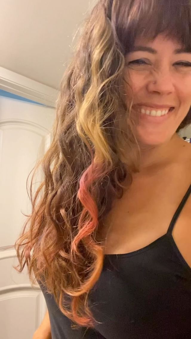 Instagram post by @ayeaye_capn for oVertone. Caption reads: Keeping summer alive in my hair with....