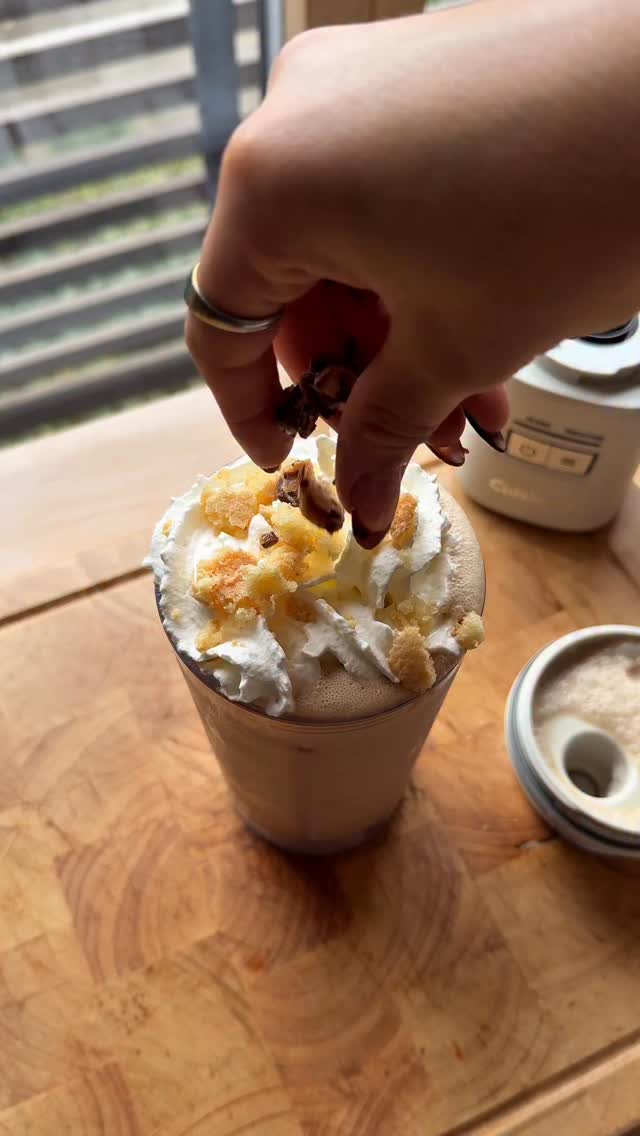 Instagram post by @emsbalance for Cuisinart. Caption reads: ad Tiramisú Frappé at home !! 🧋🍯 😋🍦🤎

Puppy....