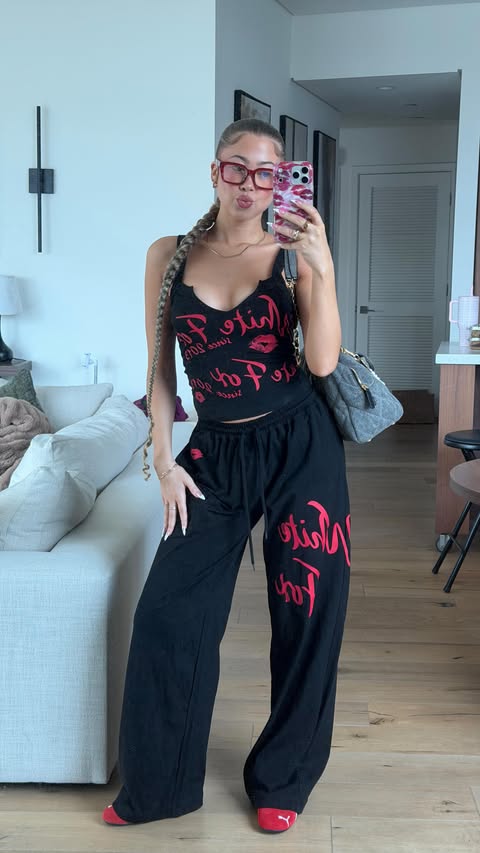 Instagram post by @themaliaelaine for Clinique. Caption reads: my favorite finishing touches w/ @clinique Chubby....