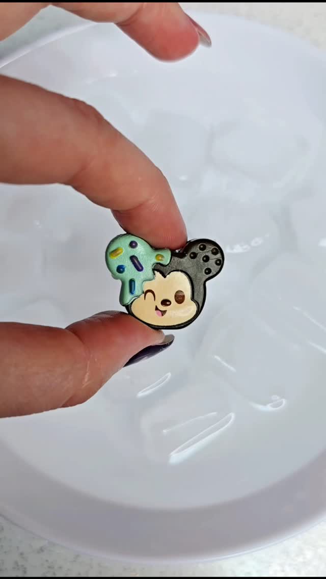 Instagram post by @tanjastoysreview for Just Play. Caption reads: [AD] 🧊 Color Changing some Disney Munchlings Mini....