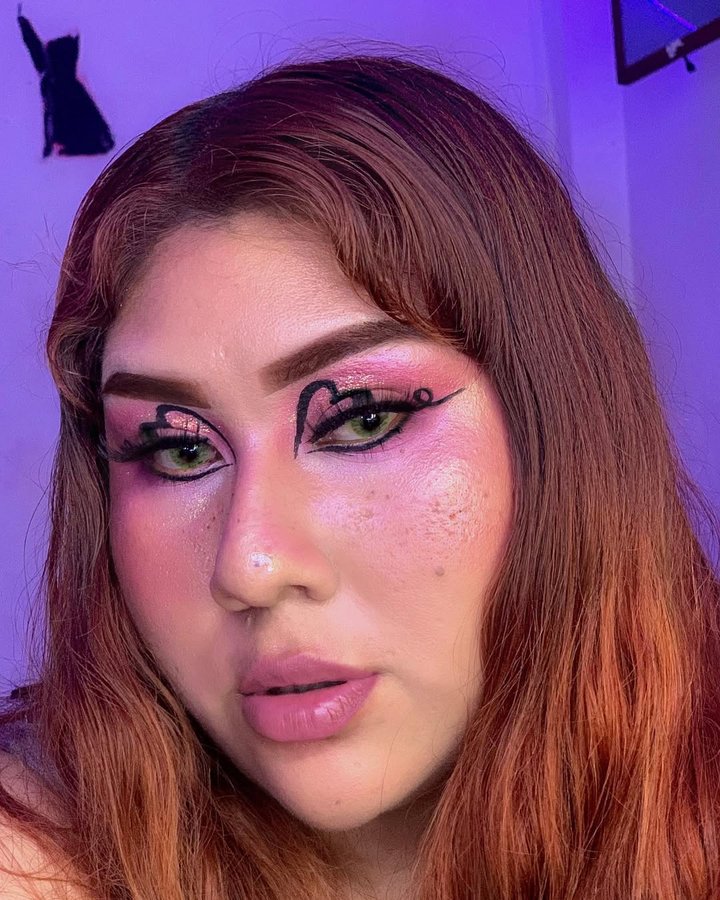 Instagram post by @vanebglez for Beaueye. Caption reads: [...] Tropical Palette - Contact lenses....