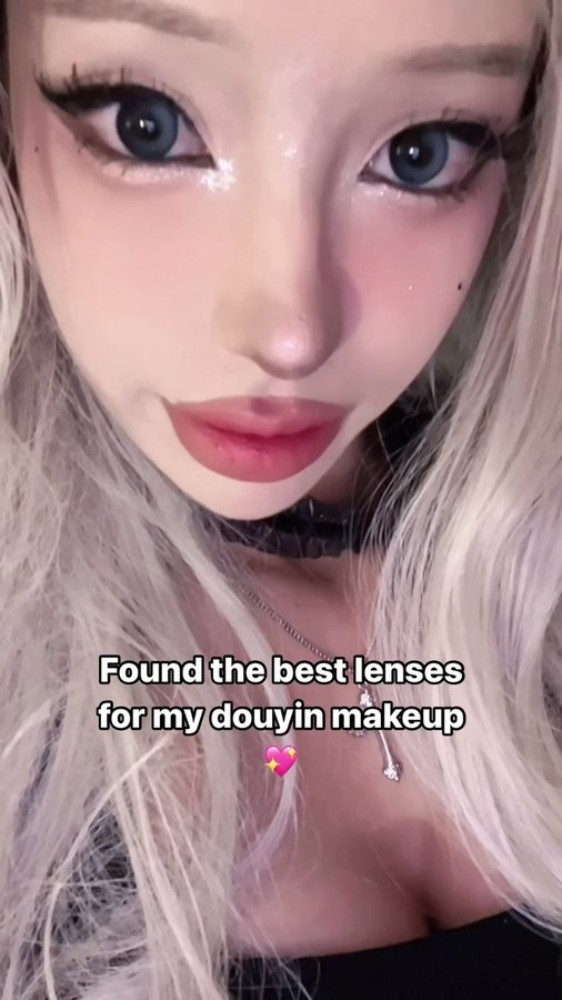 Instagram post by @irisinna for Eyemoody. Caption reads: [...] pair I’ve owned 😍 Lenses gifted by....