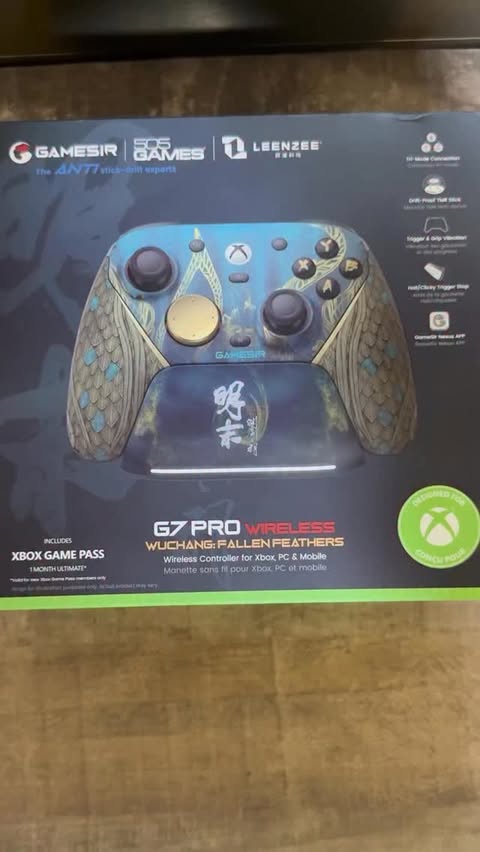 Instagram post by @rxiirl for GameSir. Caption reads: Gracias a @mygamesir por mandarme uno de sus....