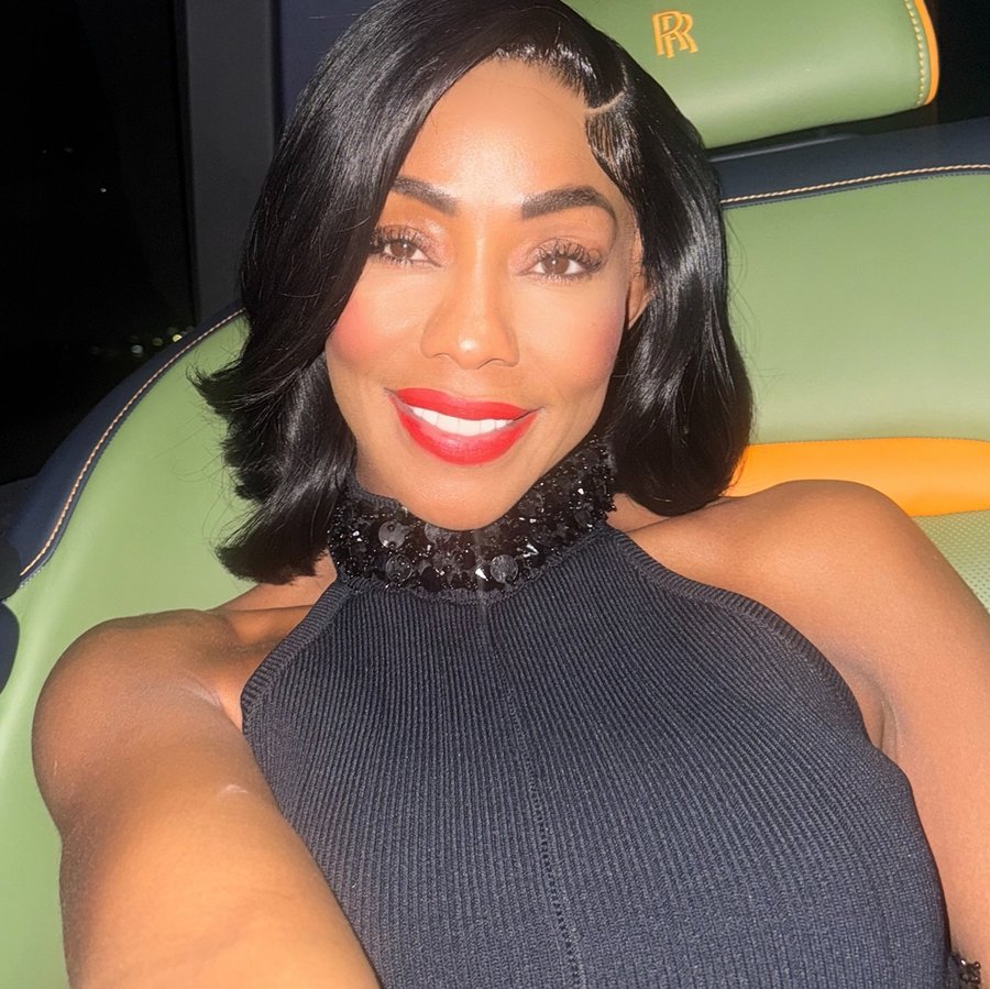 Instagram post by @coachstormy for Farmasi. Caption reads: I can’t believe I made over $1000 on this lippy....