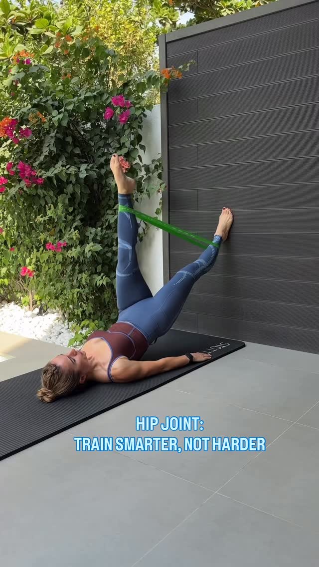 Instagram post by @hilalleighpilates for Fanka. Caption reads: Strengthen and lengthen your hips the smart way,....