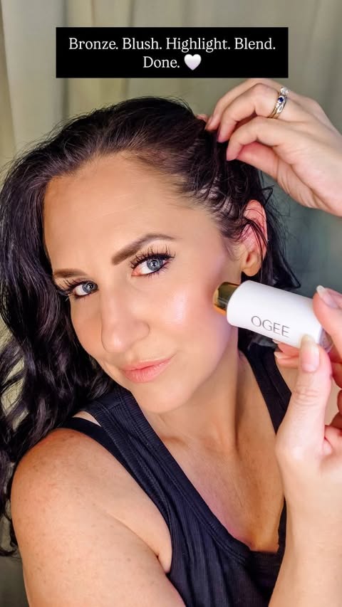 Instagram post by @theclassymamabear for OGEE. Caption reads: [...] one very easy makeup routine. ✨ ad The @Ogee....