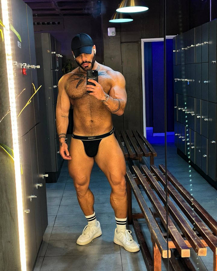 Instagram post by @jeanpaolodilorenzo for ThePack Underwear. Caption reads: Nigh 🖤 @thepackunderwear_.