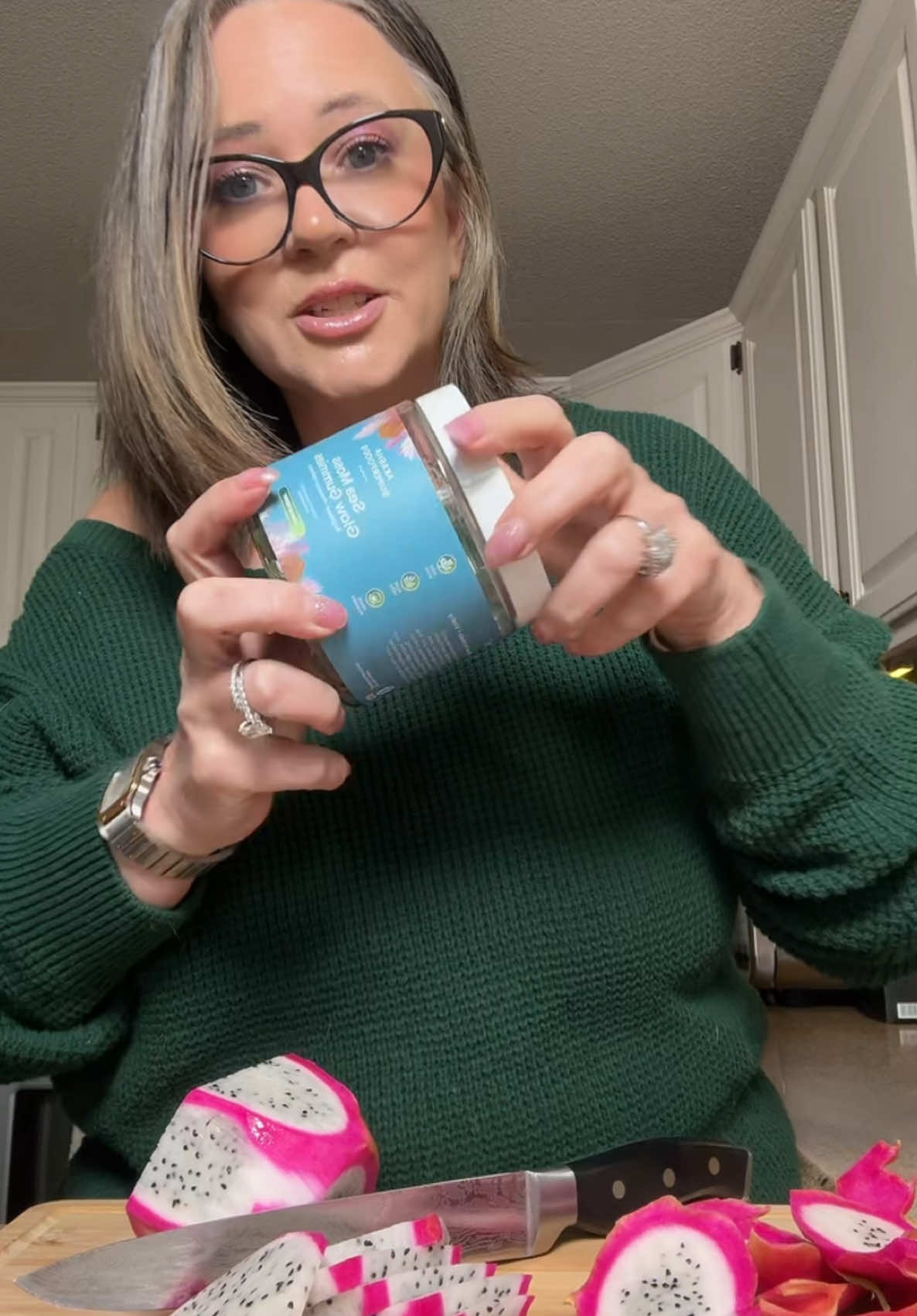 TikTok post by @southern_wellness for Akasha Superfoods. Caption reads: [...] #seamoss #seamossbenefits @Akasha Superfoods....