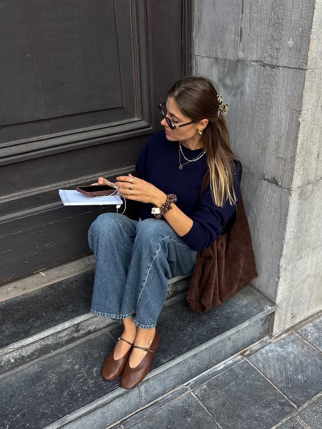 Instagram post by @aga_bdk for Massimo Dutti. Caption reads: [...] look! How do you like this look? 💙....