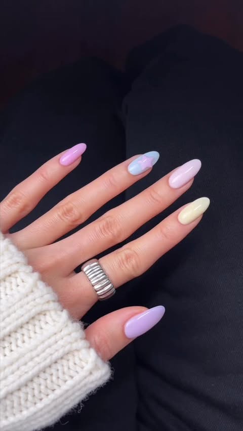 Instagram post by @nailsbyalsn for Mejuri. Caption reads: [...] minimal fun nails grown alchemist mejuri.