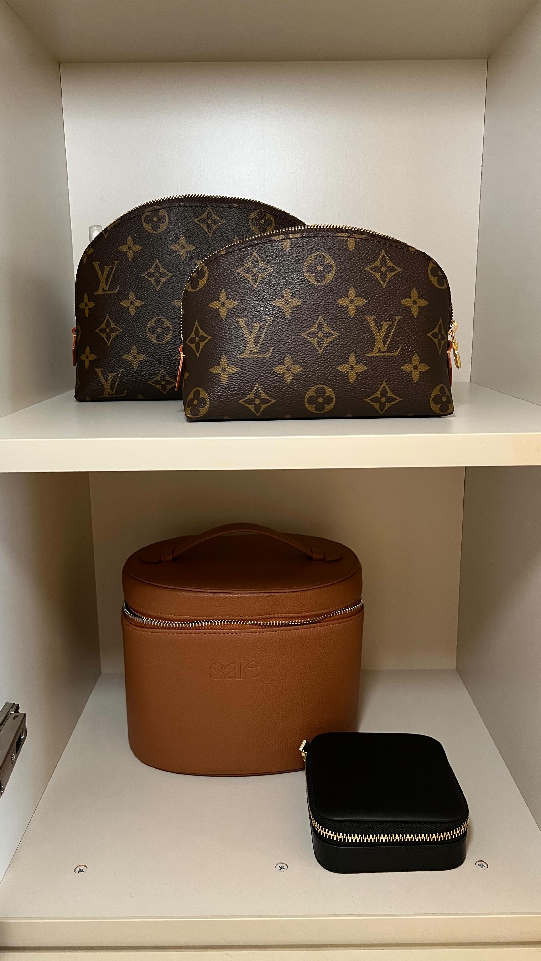 Instagram post by @niaraalexis for Creme of Nature. Caption reads: #ad @cremeofnature I see why these are everyone’s....