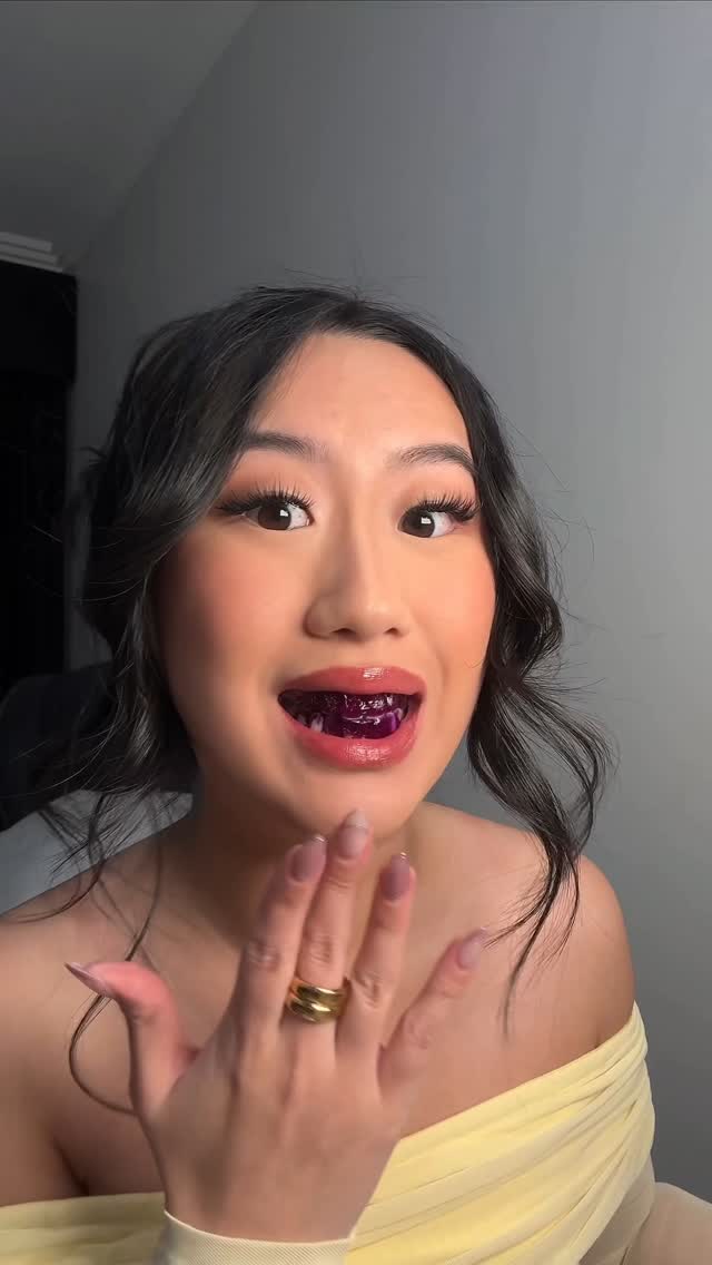 Instagram post by @amy.lien for Hismile. Caption reads: [...] see if they ACTUALLY work 😬🦷 — using....