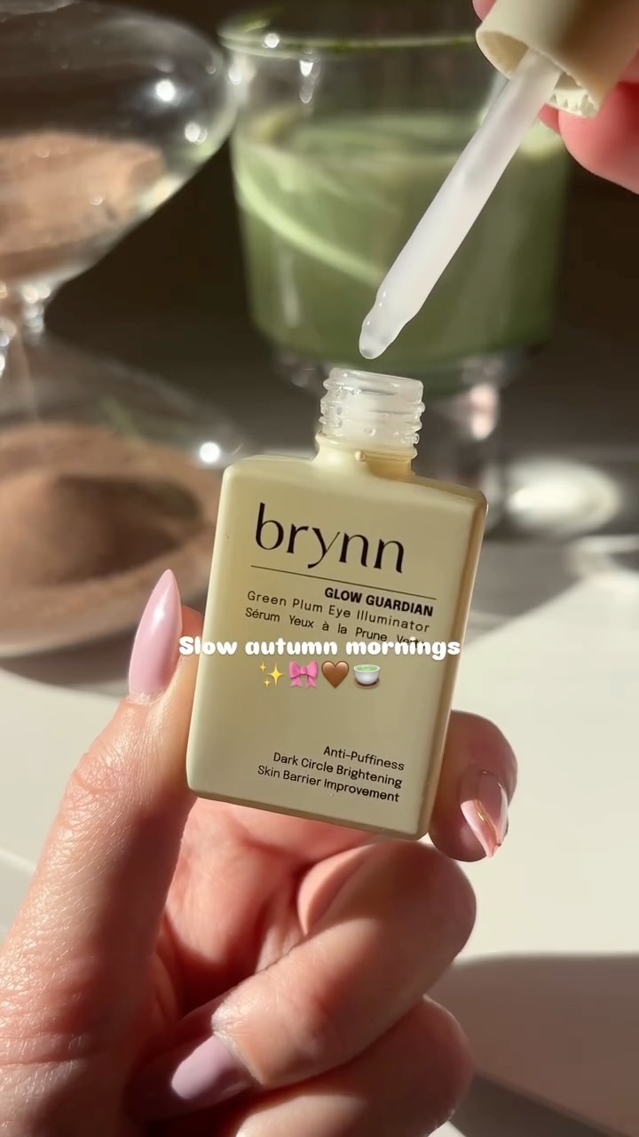 Instagram post by @eugenia.diaries for Health Bar. Caption reads: [...] definition of a slow morning  with....