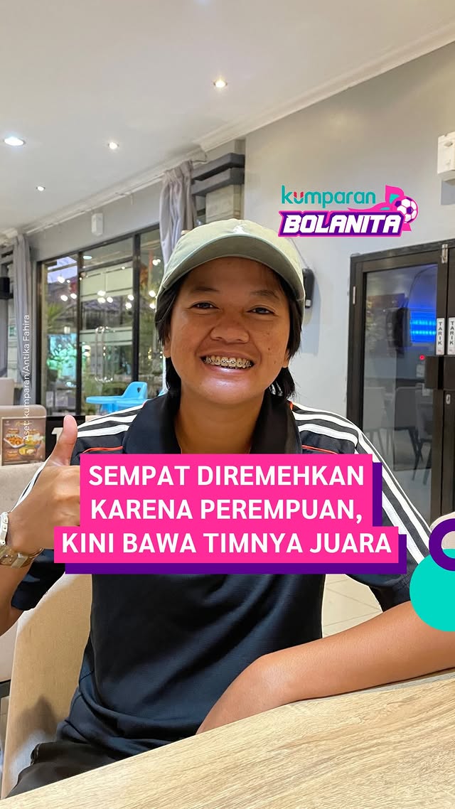 Instagram post by @kumparanbolanita for kumparan. Caption reads: [...] #hydroplus #djarumfoundation #pssi #kumparan....