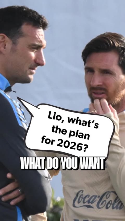 Instagram post by @cobijones13 for Lay's. Caption reads: How should Argentina head coach Lionel Scaloni use....