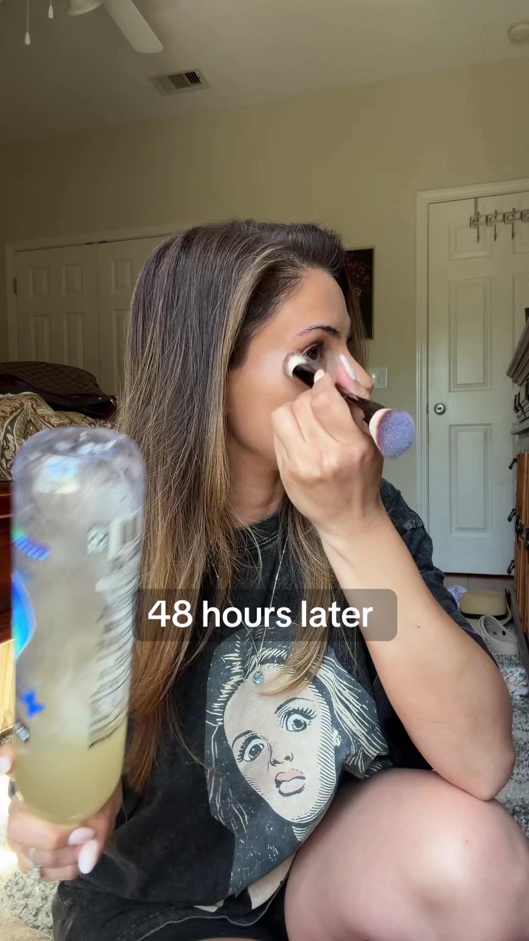 TikTok post by @arabellasourglow for AMAXY Beauty. Caption reads: @AMAXY Haircares #hairtok #dryshampoo....