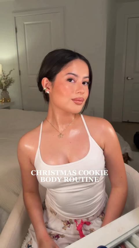 Instagram post by @_delcidlisbeth for Native. Caption reads: [...] 
@dove vanilla body wash and body scrub....