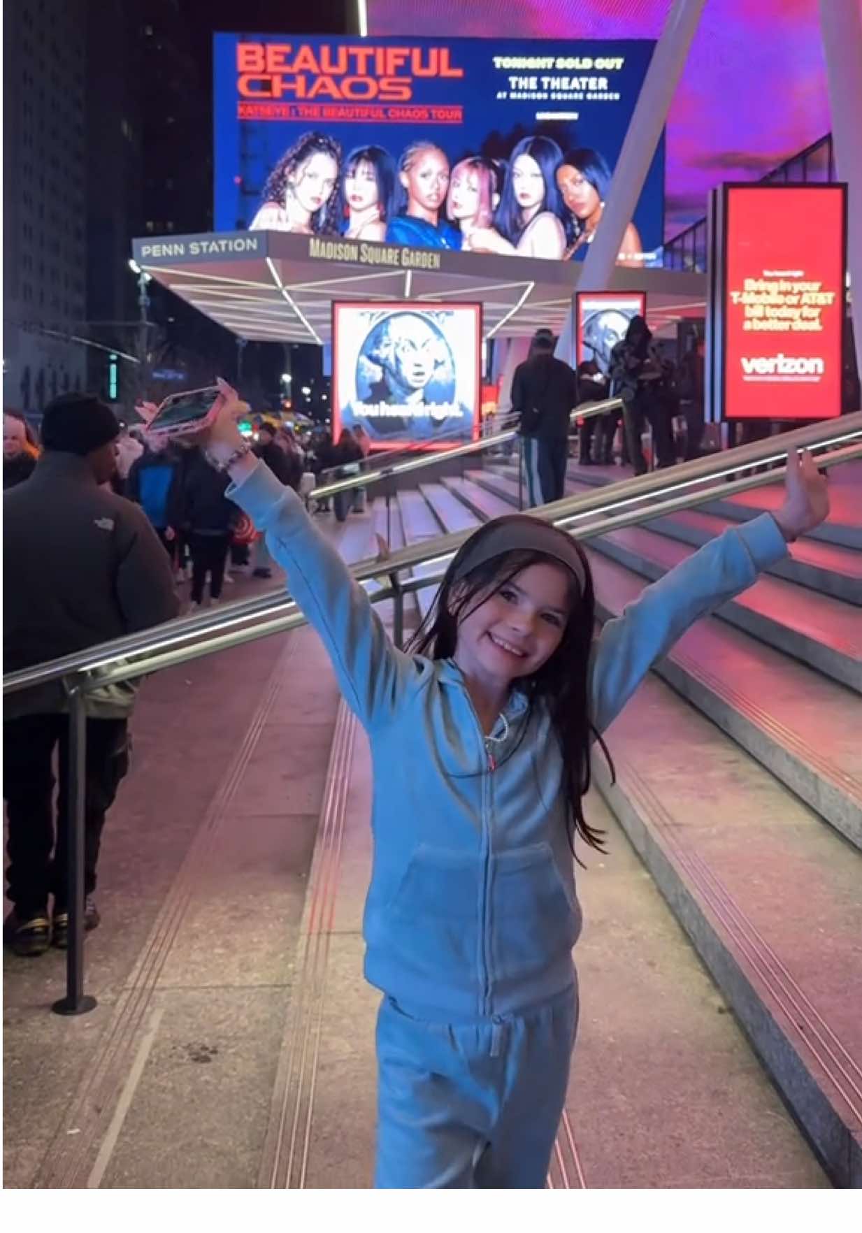 TikTok post by @_the1stnoel for SeatGeek. Caption reads: her singing along and doing the dances 🥲😩 I....