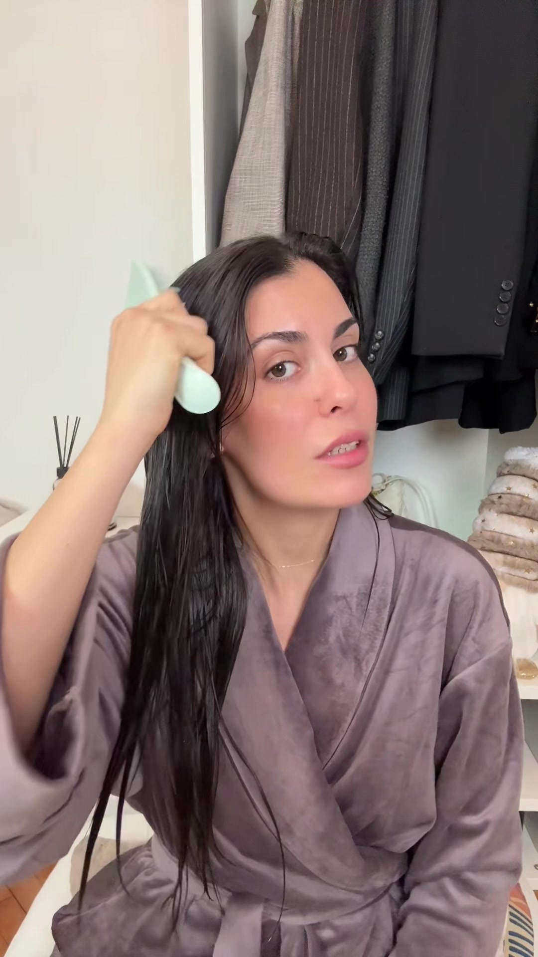 TikTok post by @kristina.tavra for Tangle Teezer. Caption reads: Svi znamo da se mokra kosa ne bi trebala češljati....