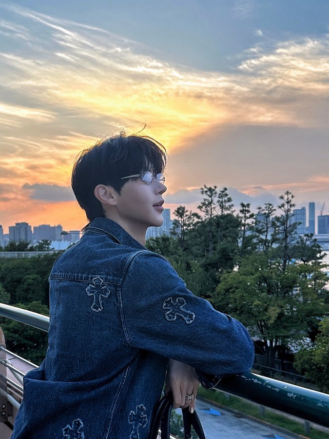 Instagram post by @kimgyutae_official for Chrome Hearts. Caption reads: 🌅.