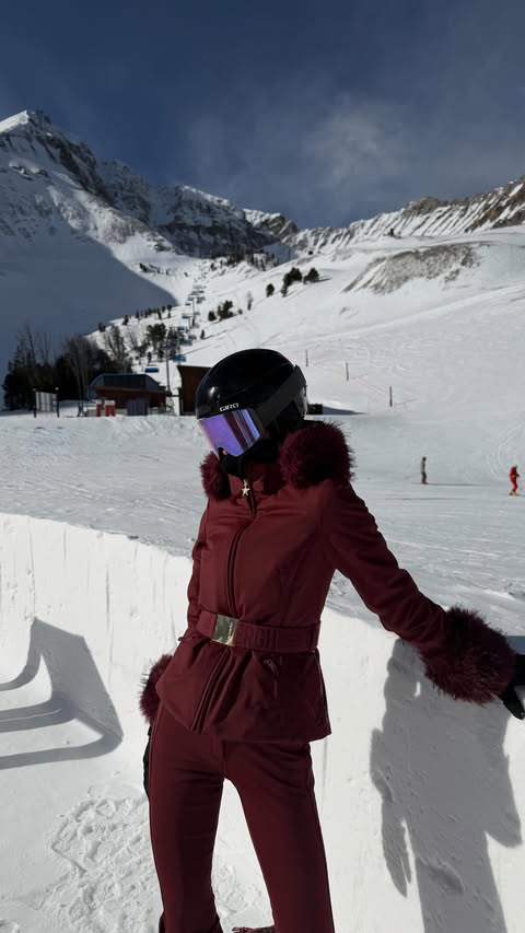 Instagram post by @kyleecampbell for Alaska Airlines. Caption reads: Skiing one of my favorite mountains with....