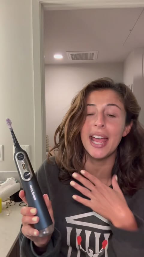 Instagram post by @gabbyeniclerico for Soocas Oral Care Management. Caption reads: This @soocasofficial flossing toothbrush makes....