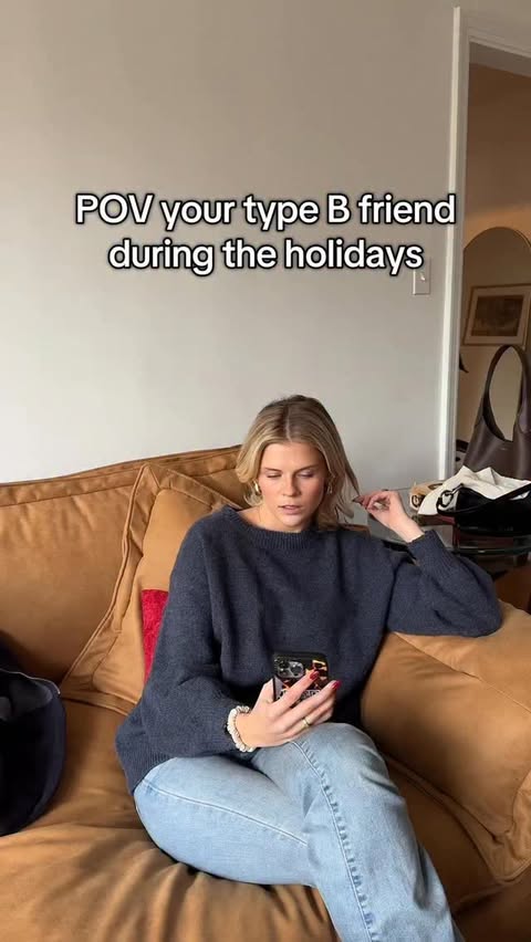 Instagram post by @mariacomstock for Neuro. Caption reads: Comment if you’re the Type B or Type A friend 😻....