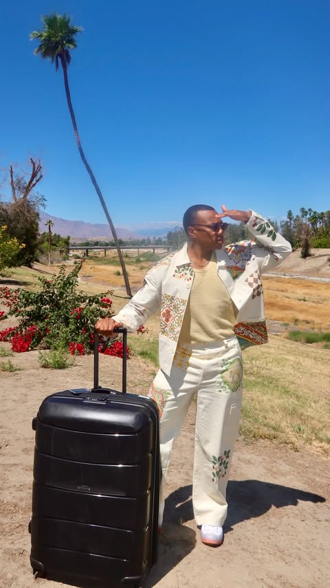 Instagram post by @oliversimsiv for Samsonite. Caption reads: I’ve been using @samsoniteusa suitcases for years....