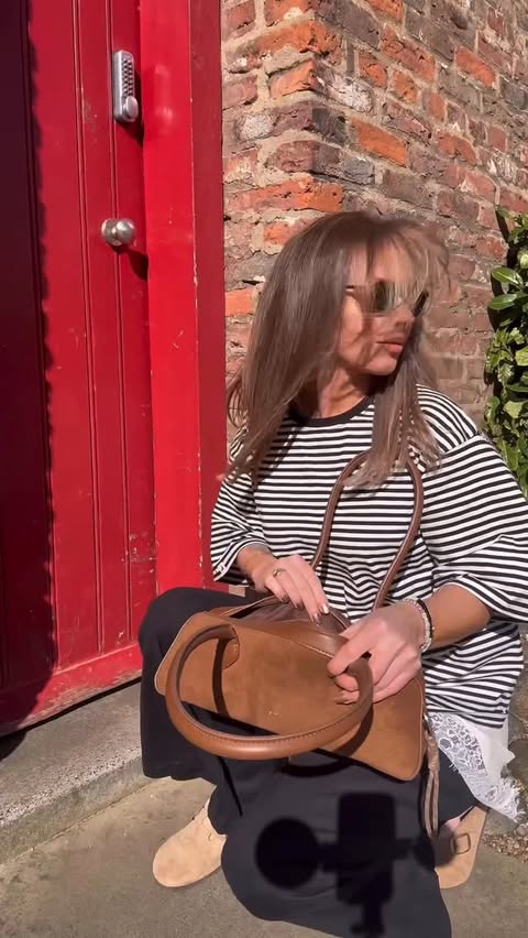 Instagram post by an influencer for Heavenly Feet. Caption reads: This mum don’t ever give up on style, even on the....