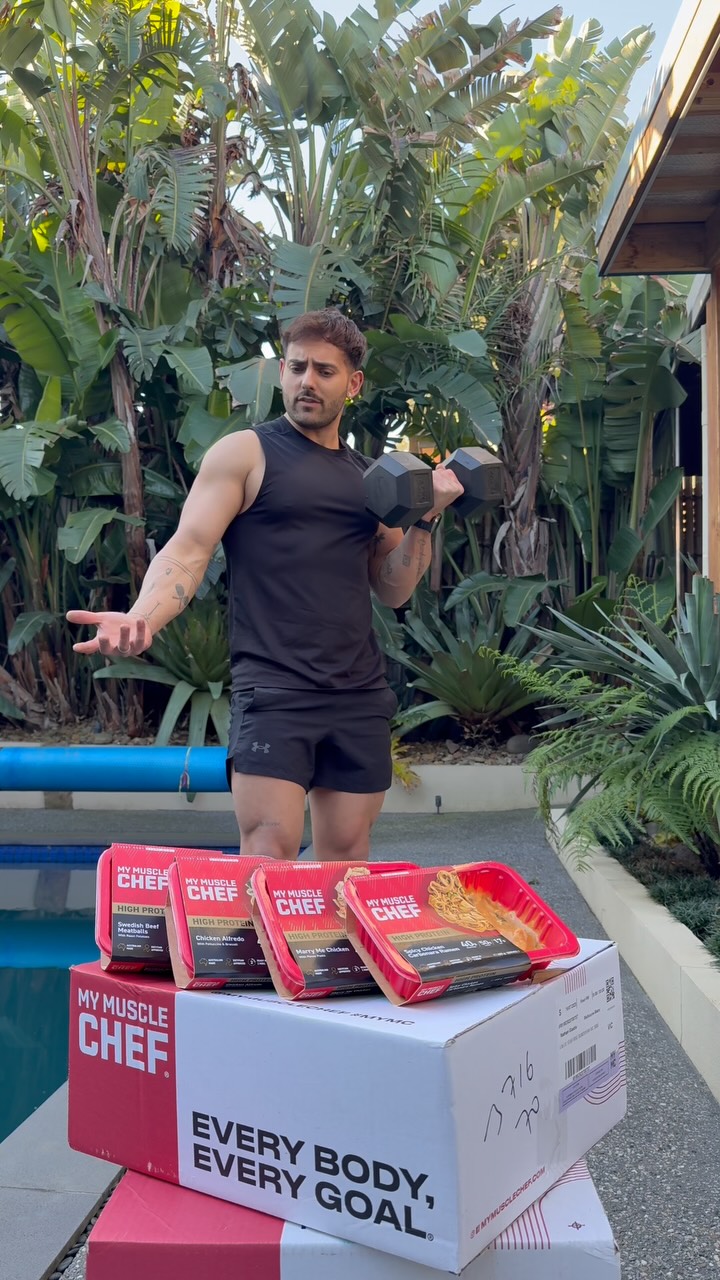 Instagram post by @nathangiastis for My Muscle Chef. Caption reads: Social media made it viral, @mymusclechef turned....