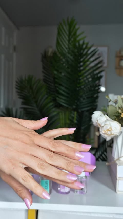 Instagram post by @marcelahauteco for essie. Caption reads: Essie really knows how to save a nail emergency....