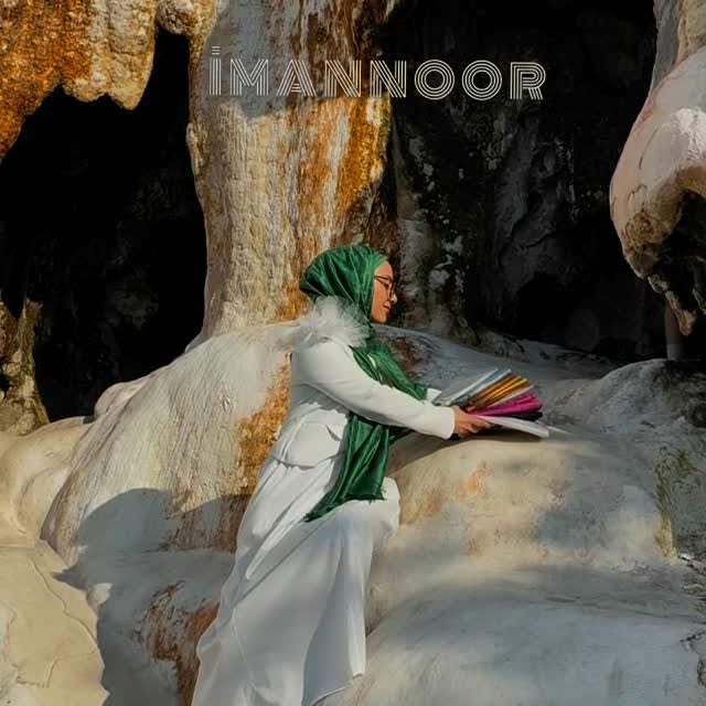 Instagram post by @semraillhan_boutique for Imannoor. Caption reads: Başınızda yok gibi, öyle bi konfor…
İ M A N N O O....