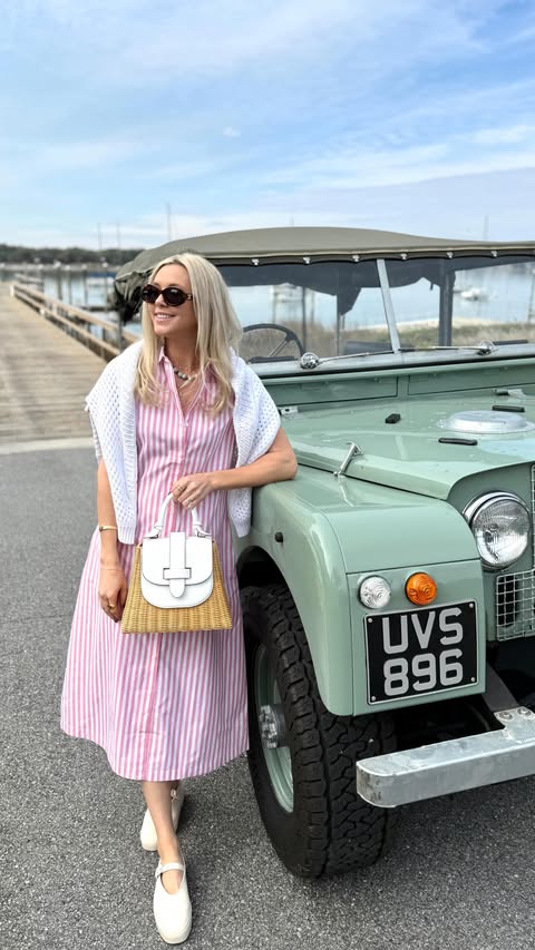Instagram post by @lizakameen for Southern Tide. Caption reads: [...] ready for the warm days to stay! #ad....
