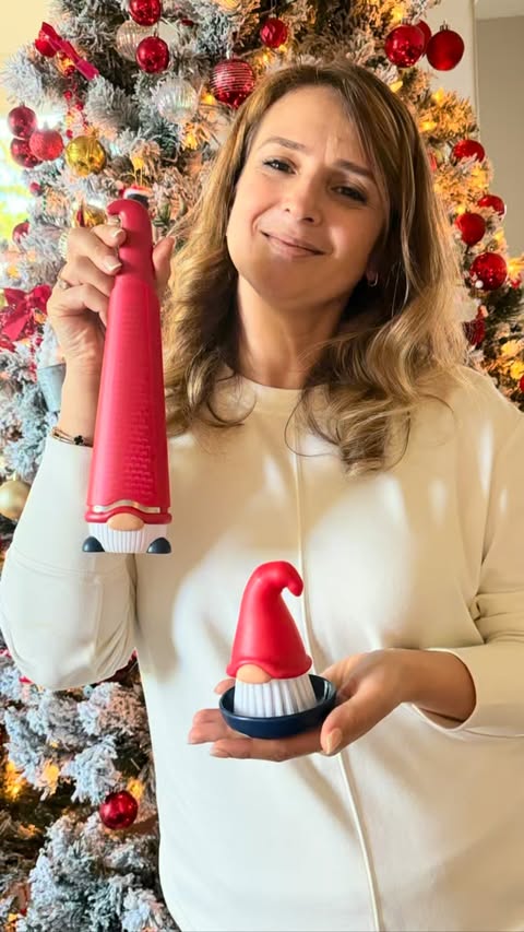 Instagram post by @organicamerican_ for OTOTO Design. Caption reads: [...] up to 30% OFF from Nov 28 to Dec 1!”....