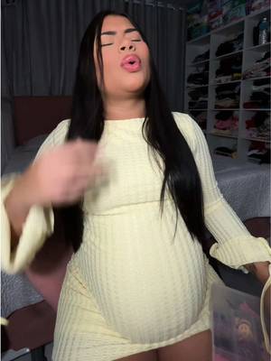 TikTok post by @daiane_bastoz for SHEIN Sports. Caption reads: [...] @SHEIN@SHEIN Brasil @shein_sports....