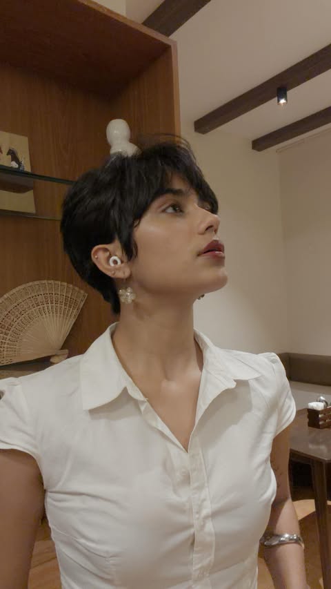 Instagram post by @justkaveri for Loop Earplugs. Caption reads: [...] done.

Found the cutest fix with....