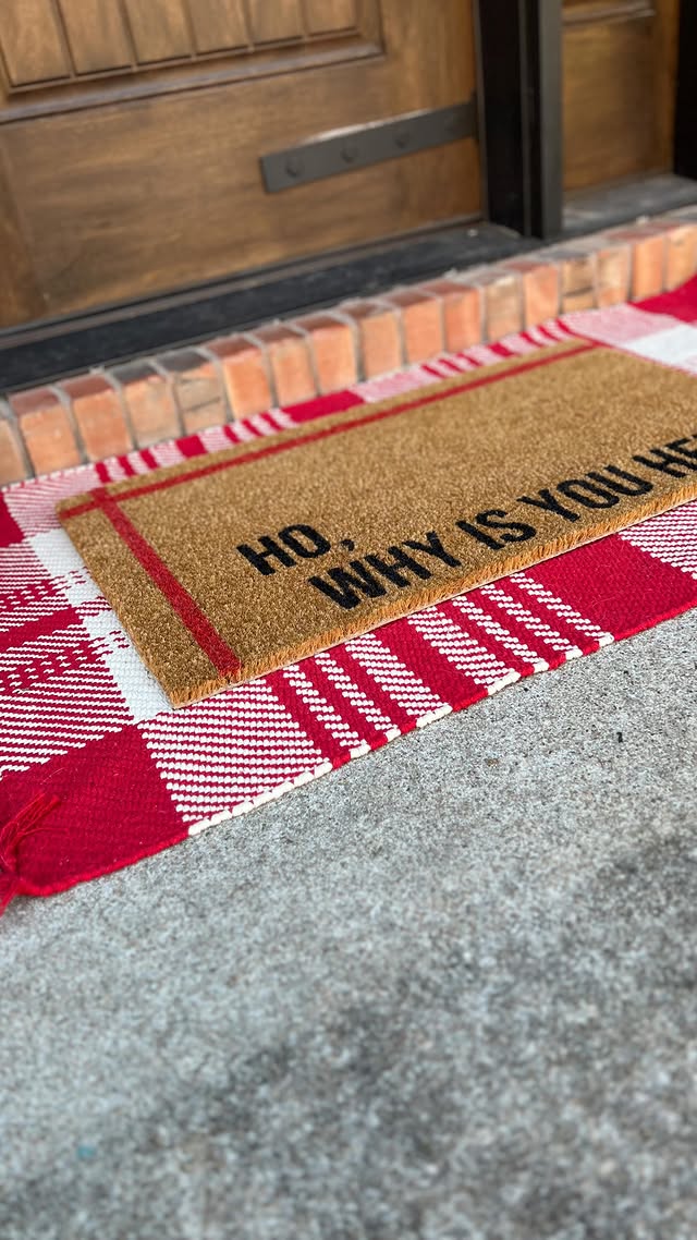 Instagram post by @mdleonarddesigns for Counter Culture DIY. Caption reads: [...] 😉 ᴘᴀɪɴᴛꜱ @popofcolorpaints ꜰʀᴏᴍ....