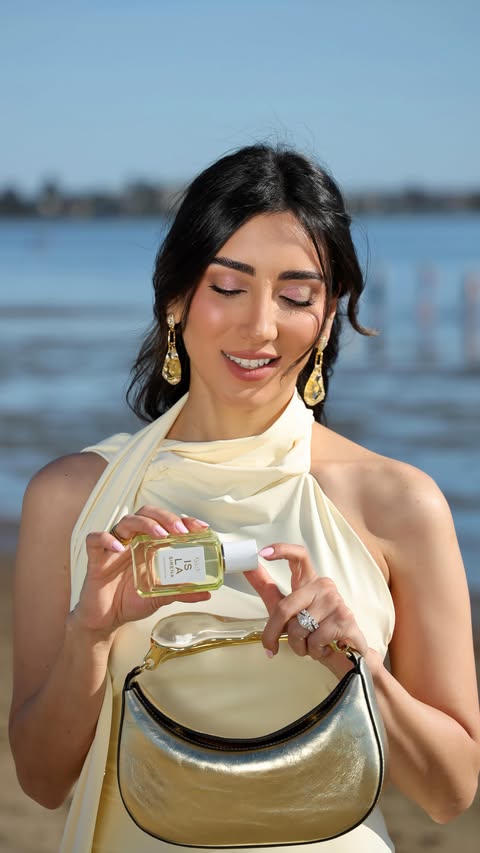 Instagram post by @sadaf_beauty for Ellis Brooklyn. Caption reads: [...] on a luxury island… ISLA SIRENA by....