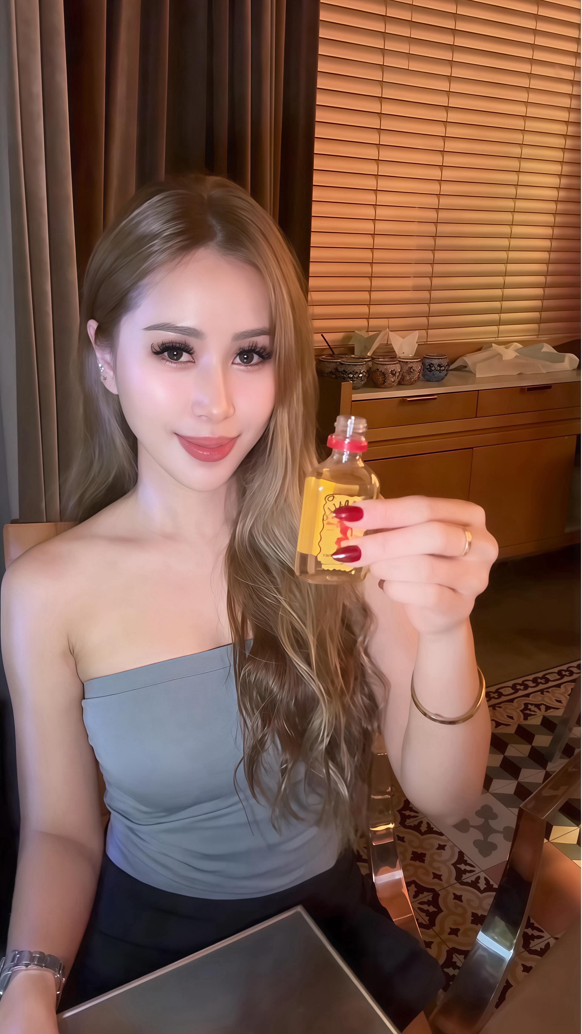 Instagram post by @pimalyn for Fireball Whisky. Caption reads: [...] 3 seconds to flip your luck with....