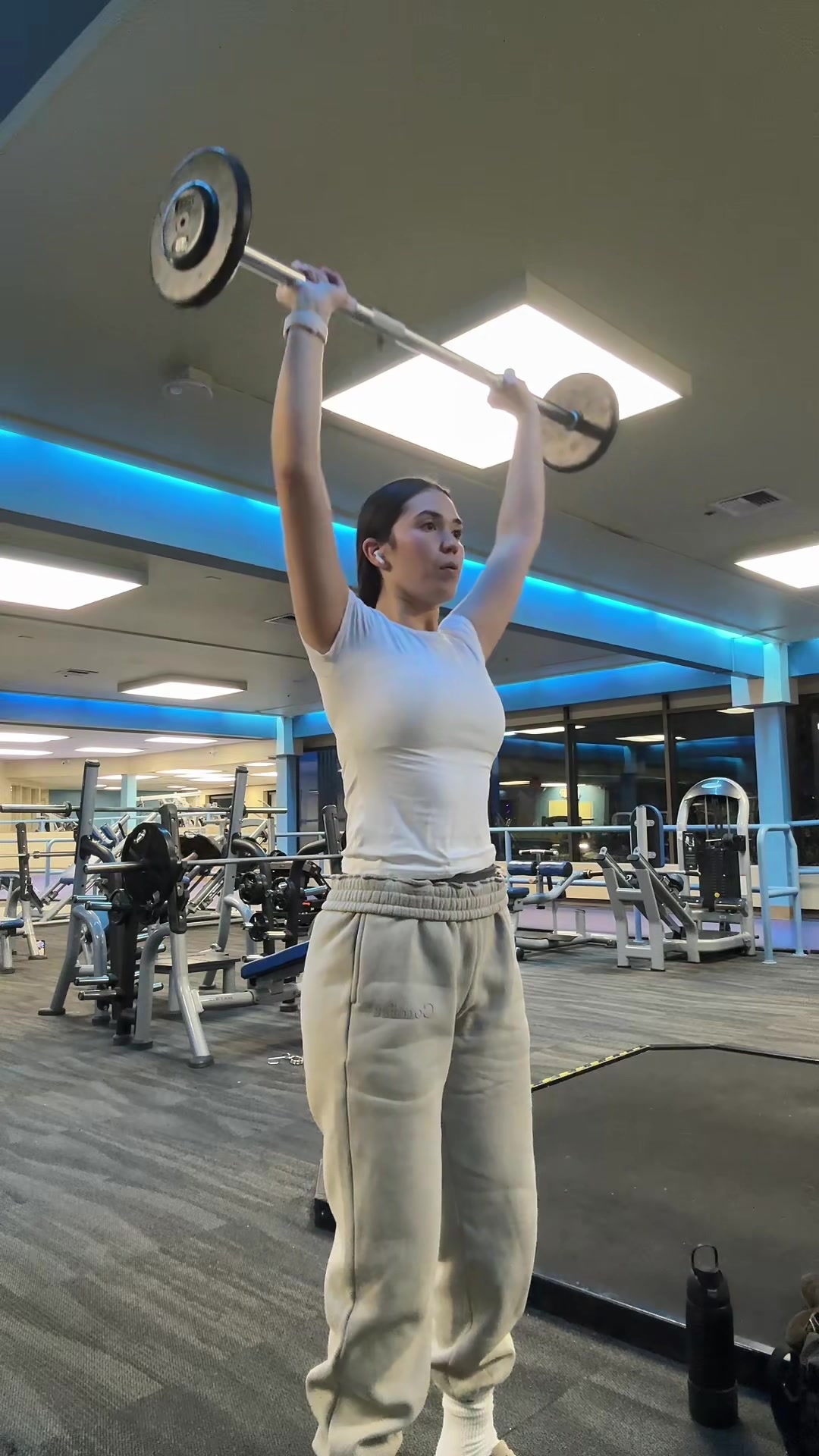 TikTok post by @brody_wysocki for Comfrt. Caption reads: the best sweats @Comfrt #comfrt #comfrtsweatpants....