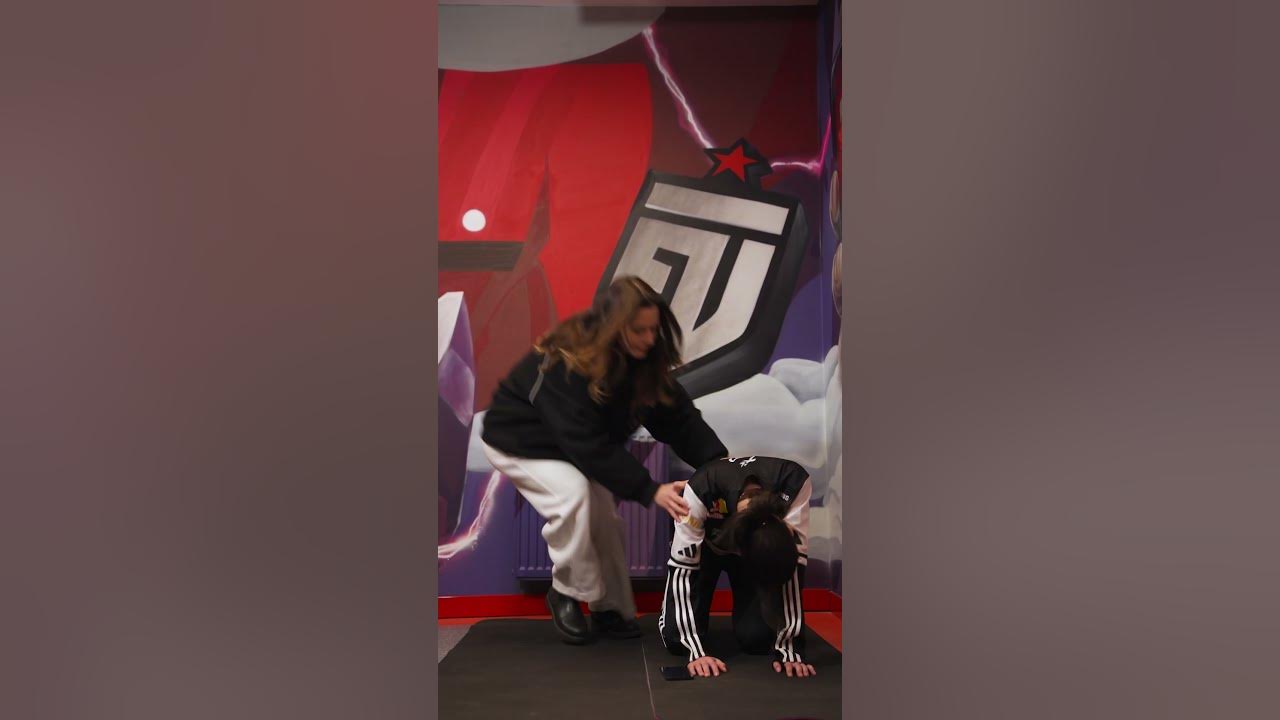 YouTube post by @VFreeZone for Vodafone. Caption reads: Neyse hadi gel FreeZone’dan hediye GB’lerimizle....