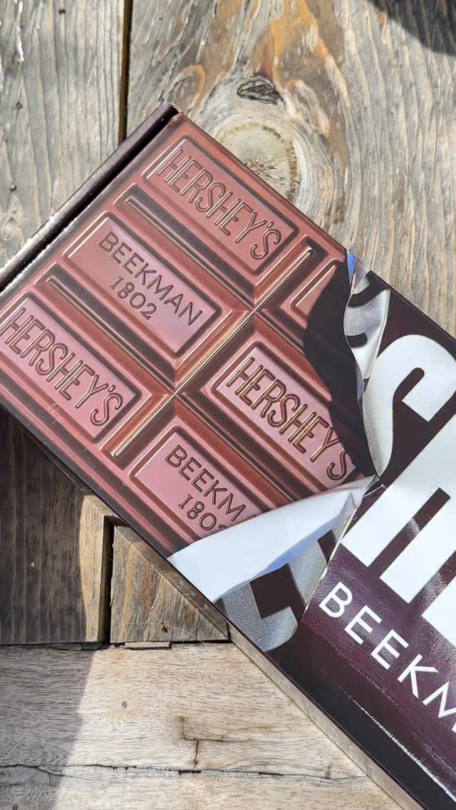 Instagram post by @alpha.sherpa for Hersheyland. Caption reads: The sweetest collab of the season 🍫✨
@hersheys ×....